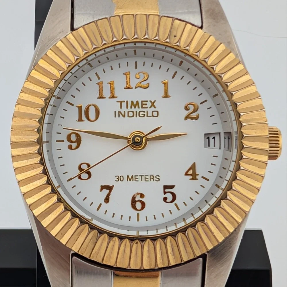 Timex Indiglo Two Tone Fluted Bezel White Dial‎ Date Quartz Watch WR